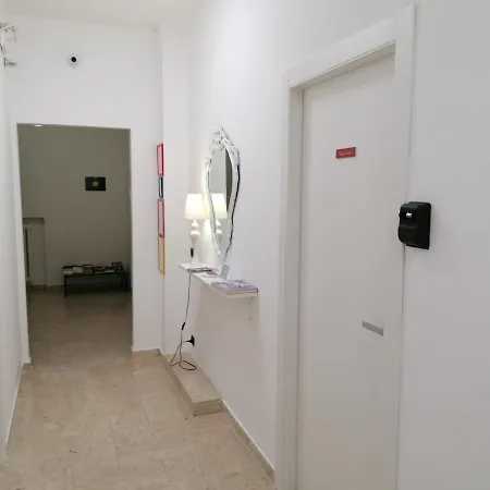 Bed & Breakfast Tanzi 4*