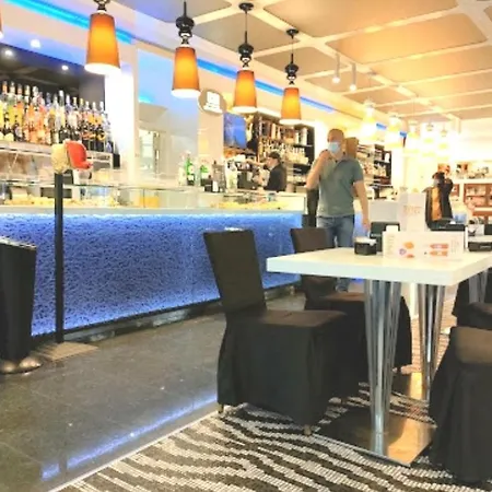 Tanzi Bed & Breakfast