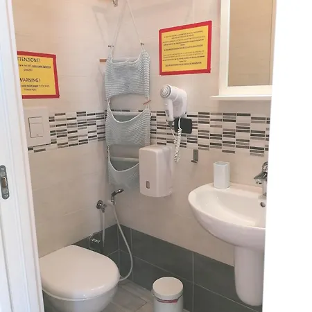 Tanzi Bed & Breakfast 4*