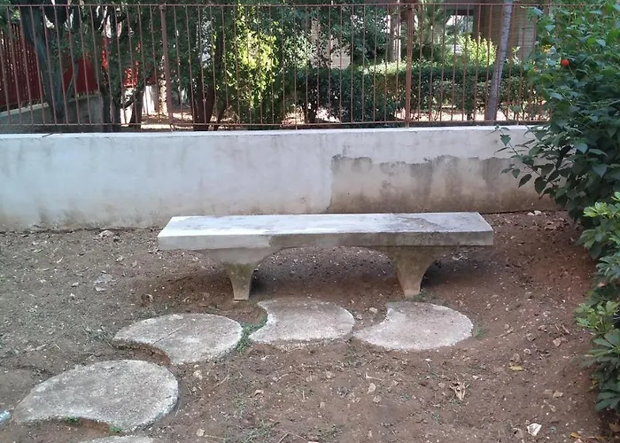 לינה וארוחת בוקר Tanzi