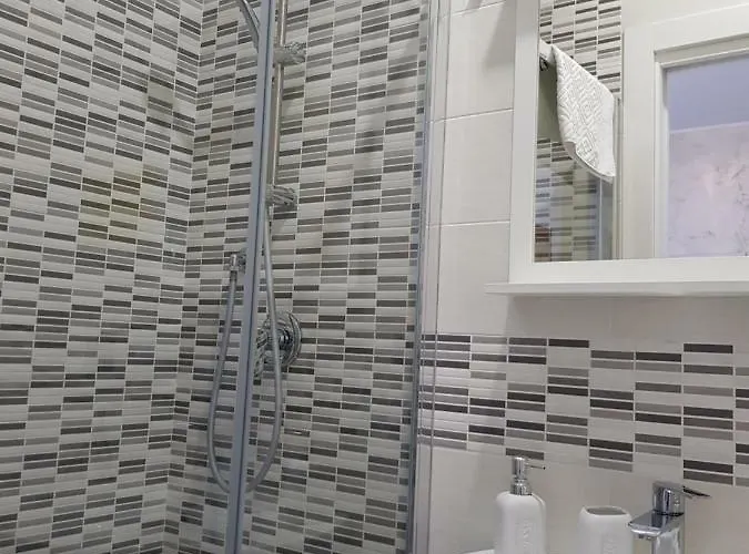 לינה וארוחת בוקר Tanzi