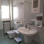 Alojamento de Acomodação e Pequeno-almoço Tanzi 3*