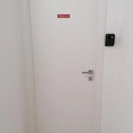 Tanzi باري