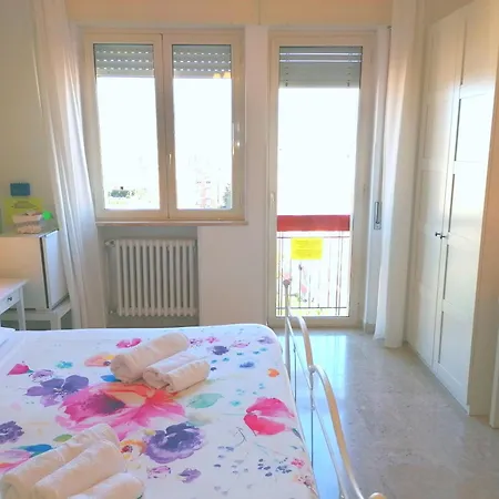 Tanzi Frühstückspension Bari