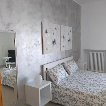 Tanzi فندق مبيت وإفطار 3*
