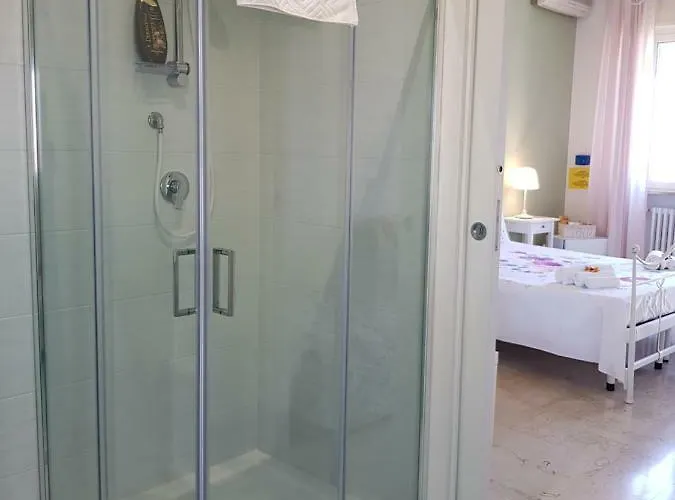 Frühstückspension Tanzi 4*